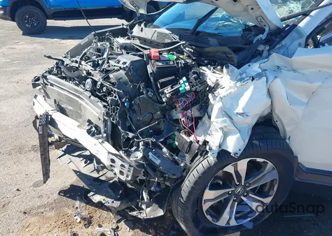 2017 Honda Cr-V Lx z USA, uszkodzony, nr VIN 5J6RW5H38HL002567